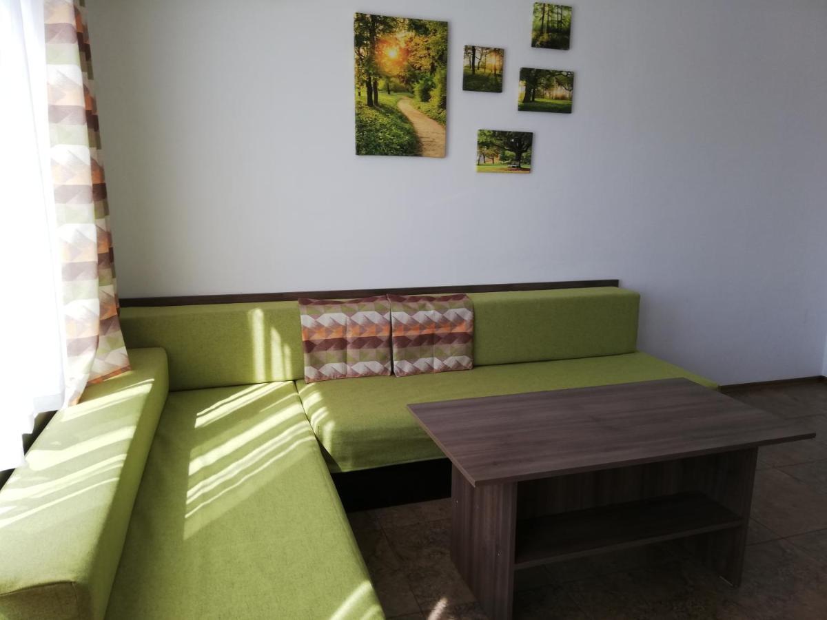 Apartamenti Zhelezovi Pomorie Kültér fotó