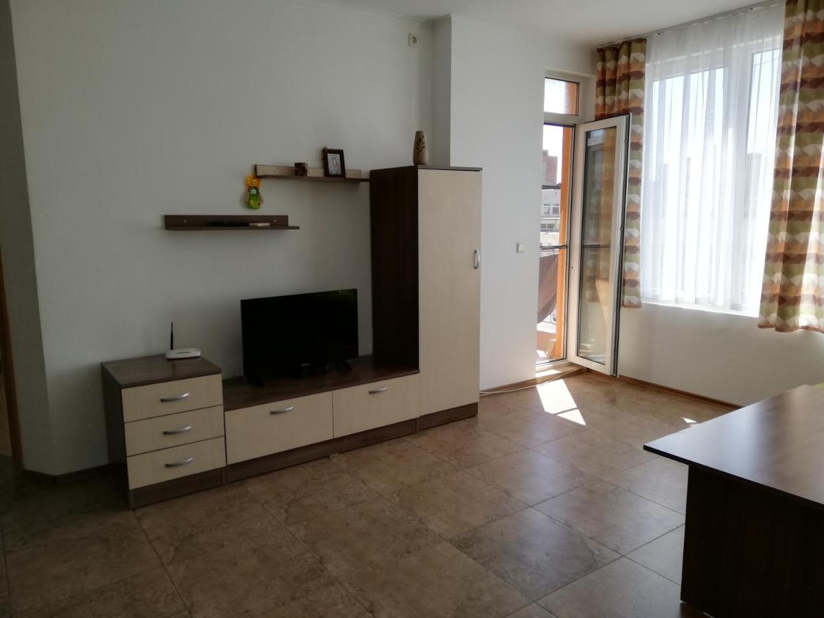 Apartamenti Zhelezovi Pomorie Kültér fotó