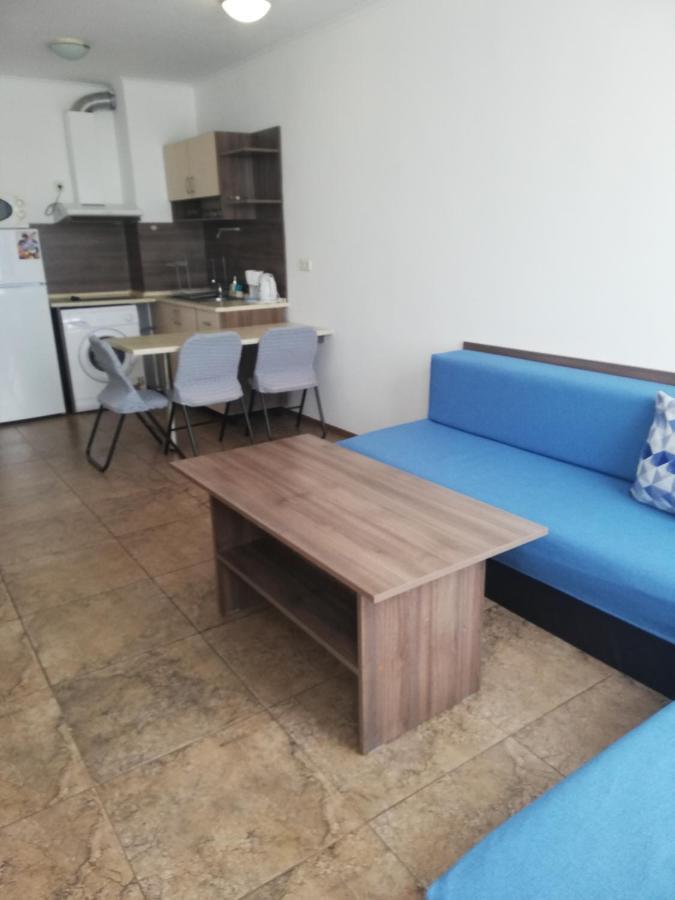 Apartamenti Zhelezovi Pomorie Kültér fotó