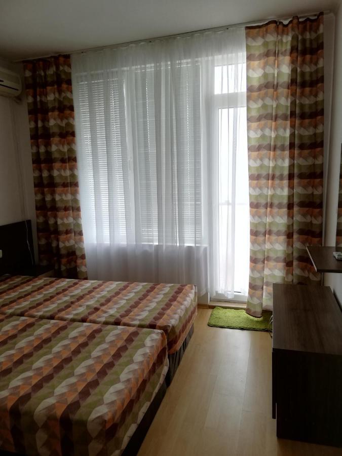 Apartamenti Zhelezovi Pomorie Kültér fotó