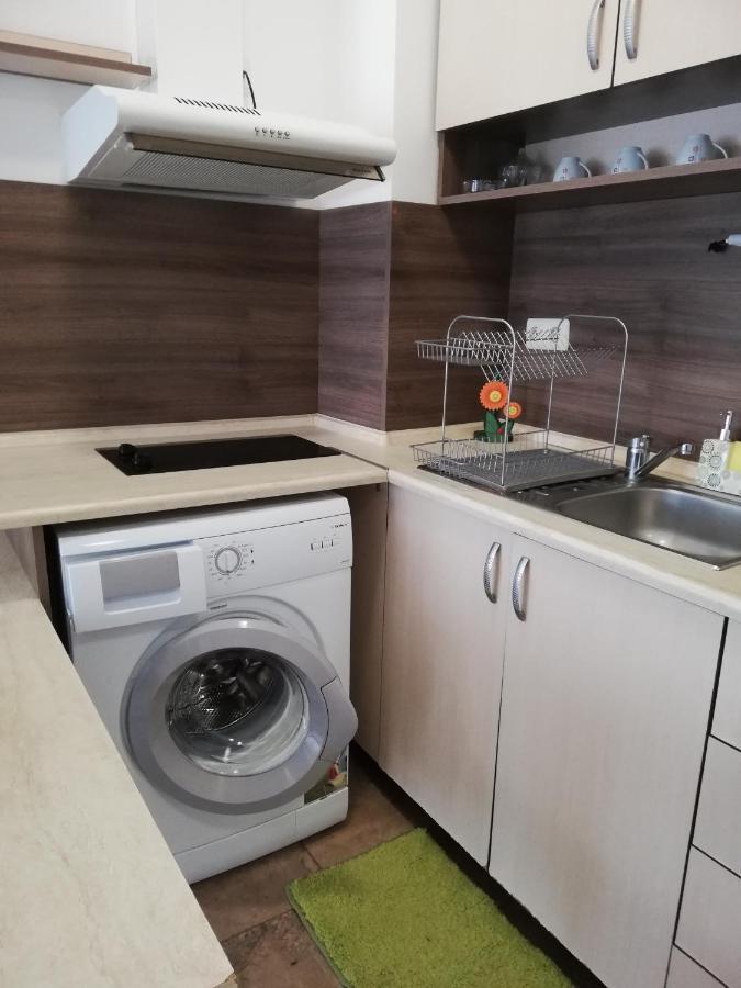 Apartamenti Zhelezovi Pomorie Kültér fotó